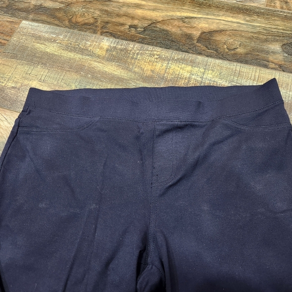 Pull on Hue Pants - Picture 2 of 8